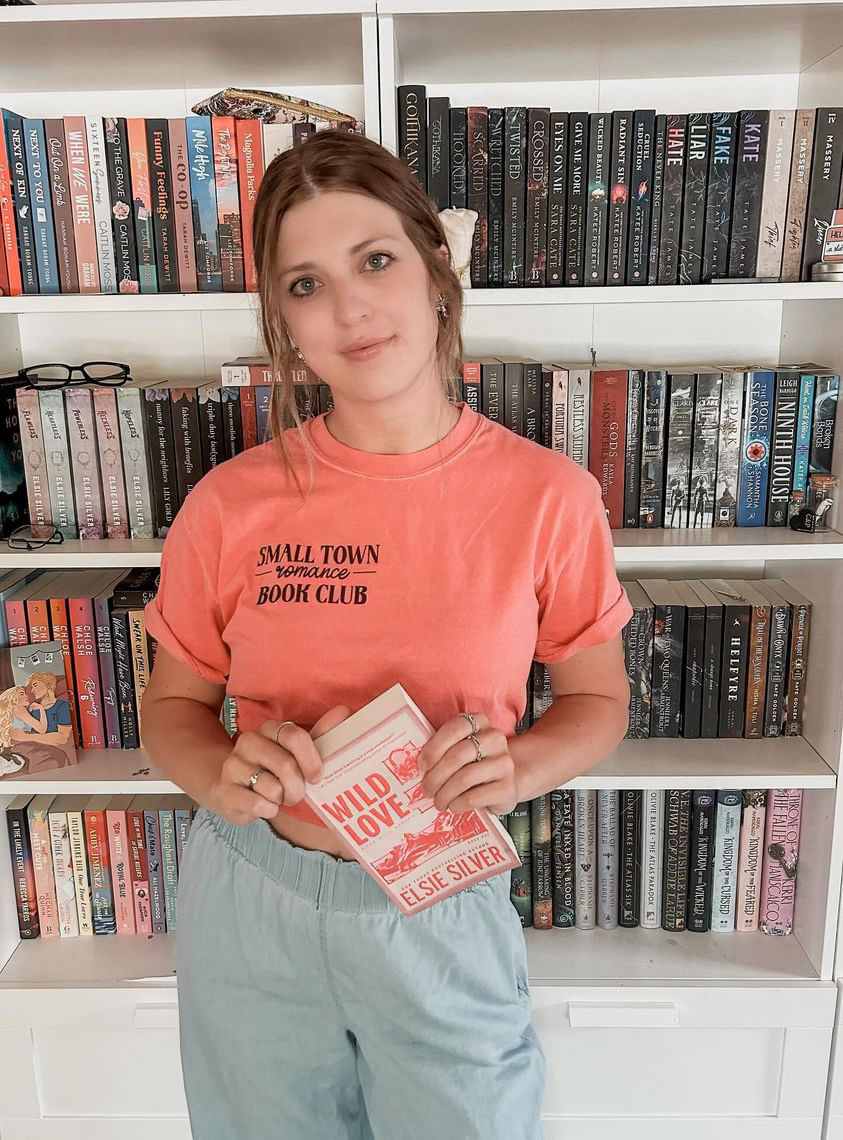 Small Town Romance Book Club heavyweight t-shirt