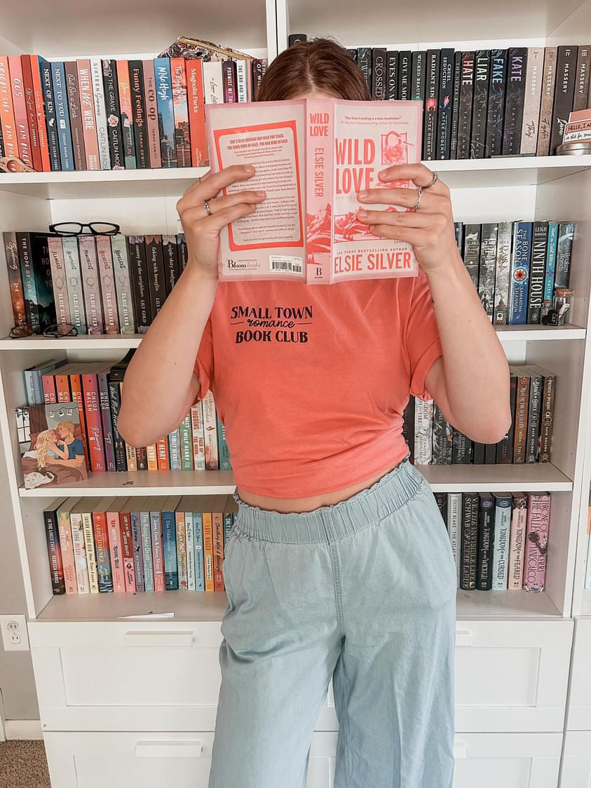 Small Town Romance Book Club heavyweight t-shirt