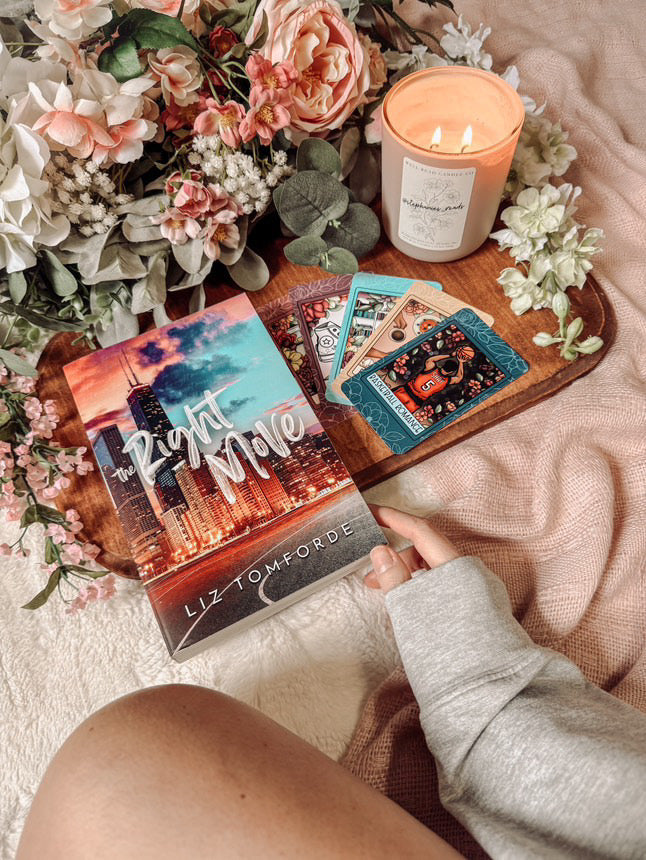 The Right Move by Liz Tomforde Tarot Card Set