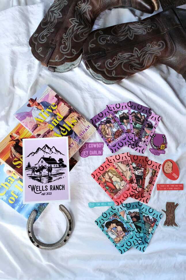 Alive and Wells by Bailey Hannah Foiled Tarot Set