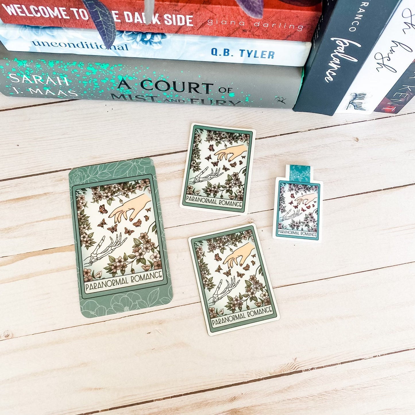 Paranormal Romance Tarot Card Book magnet