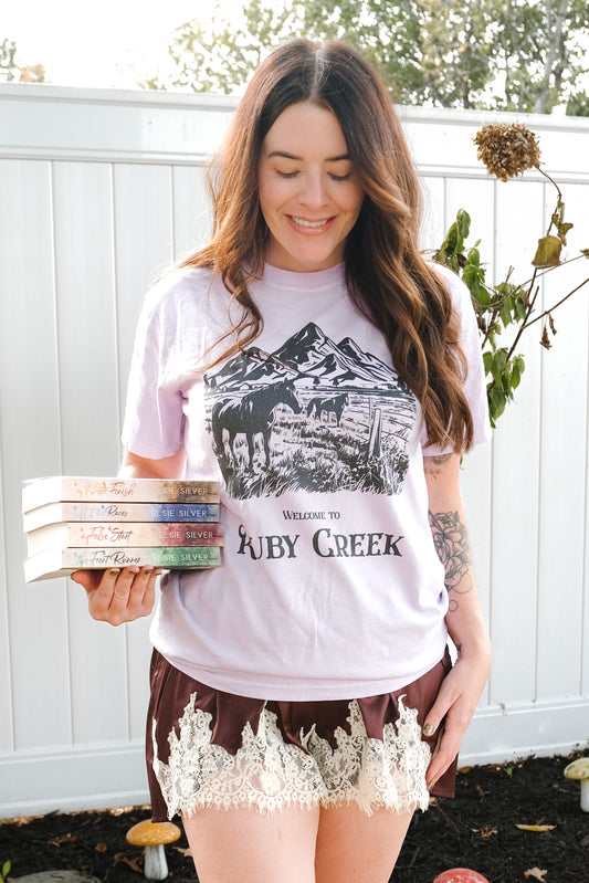 Welcome to Ruby Creek Canada Elsie Silver heavyweight t-shirt