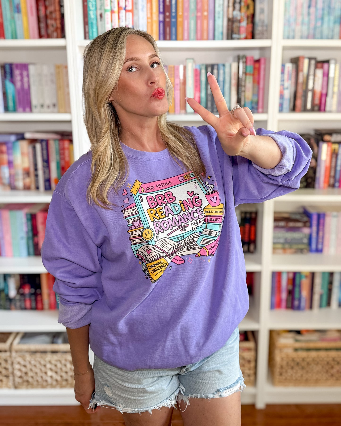BRB Reading Romance 90s sweatshirt