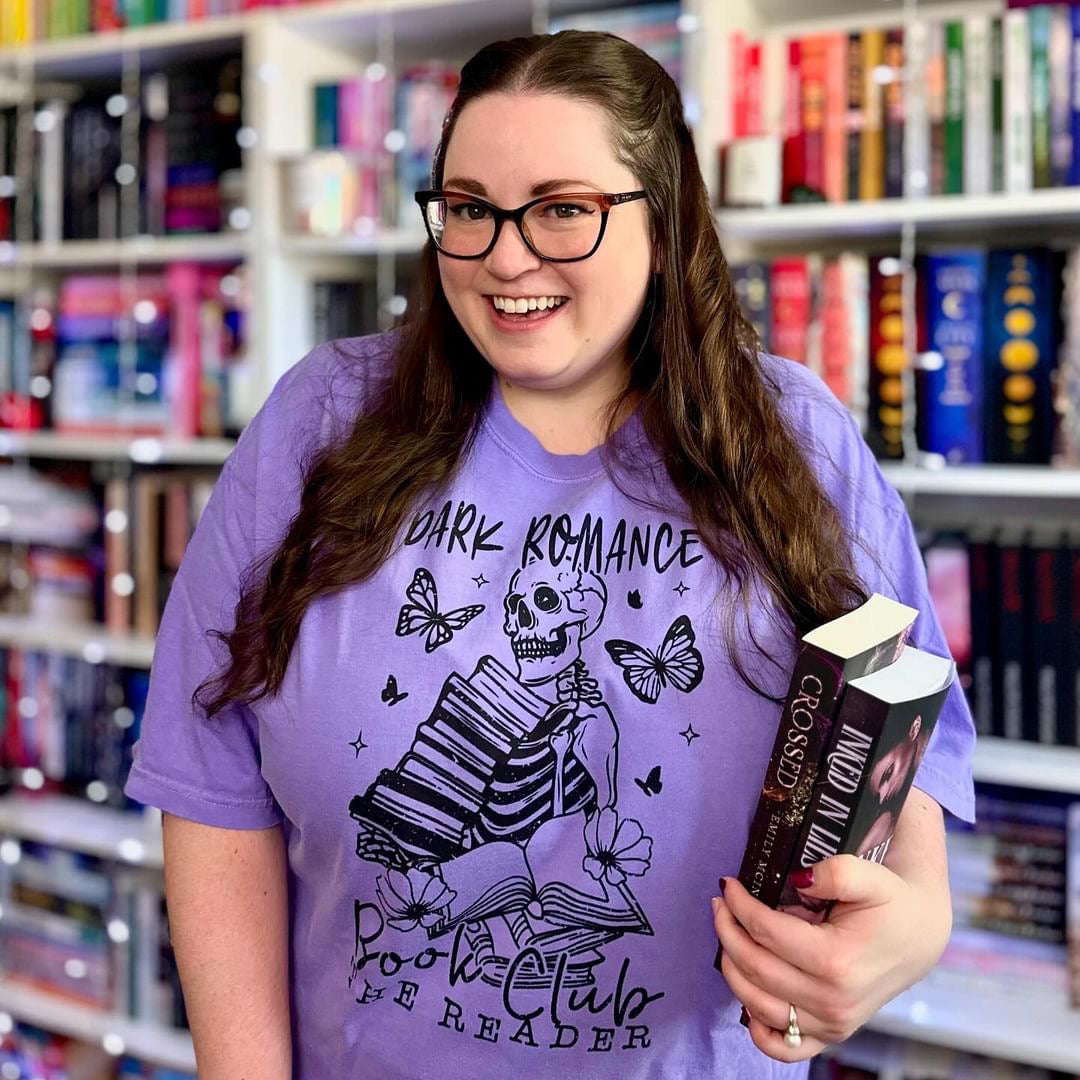 Dark Romance Book Club | The Reader heavyweight t-shirt