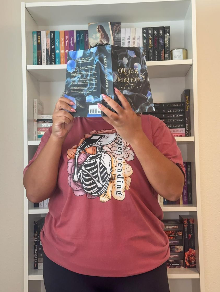 Forever Reading heavyweight t-shirt