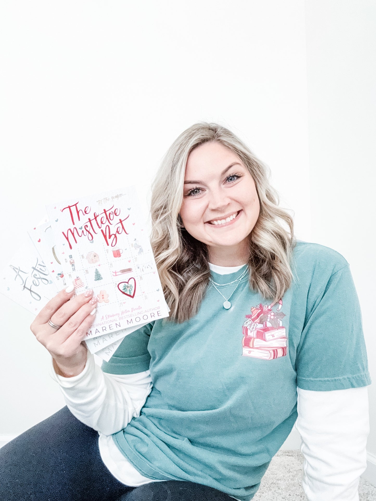 Bookish Christmas heavyweight t-shirt