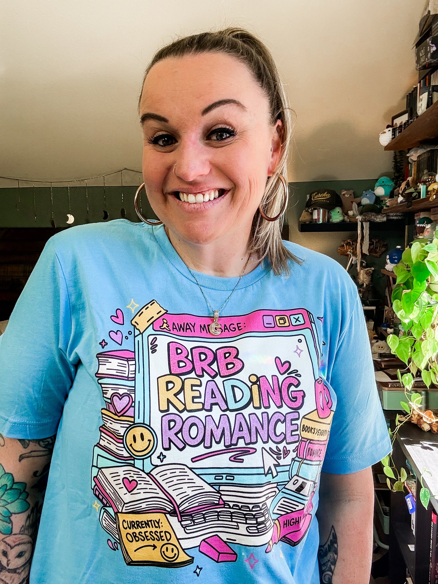 BRB Reading Romance 90s t-shirt