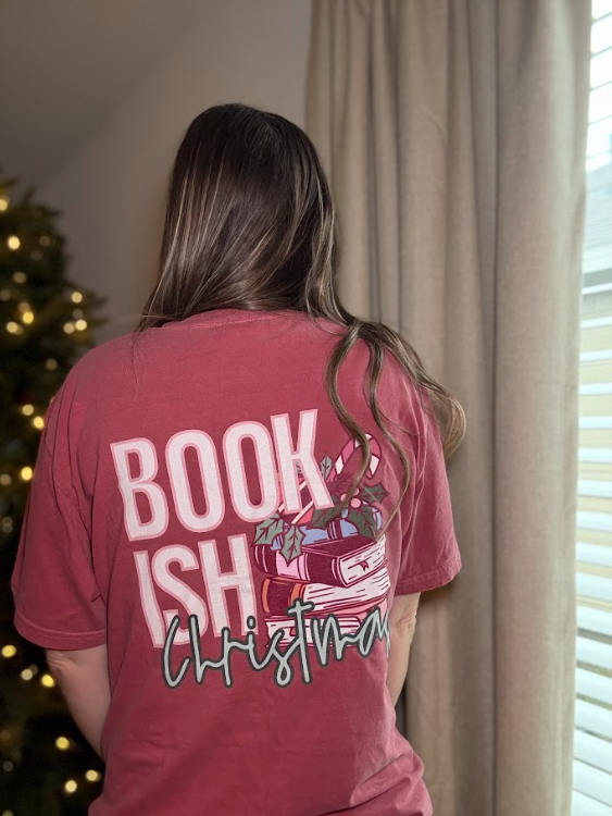 Bookish Christmas heavyweight t-shirt