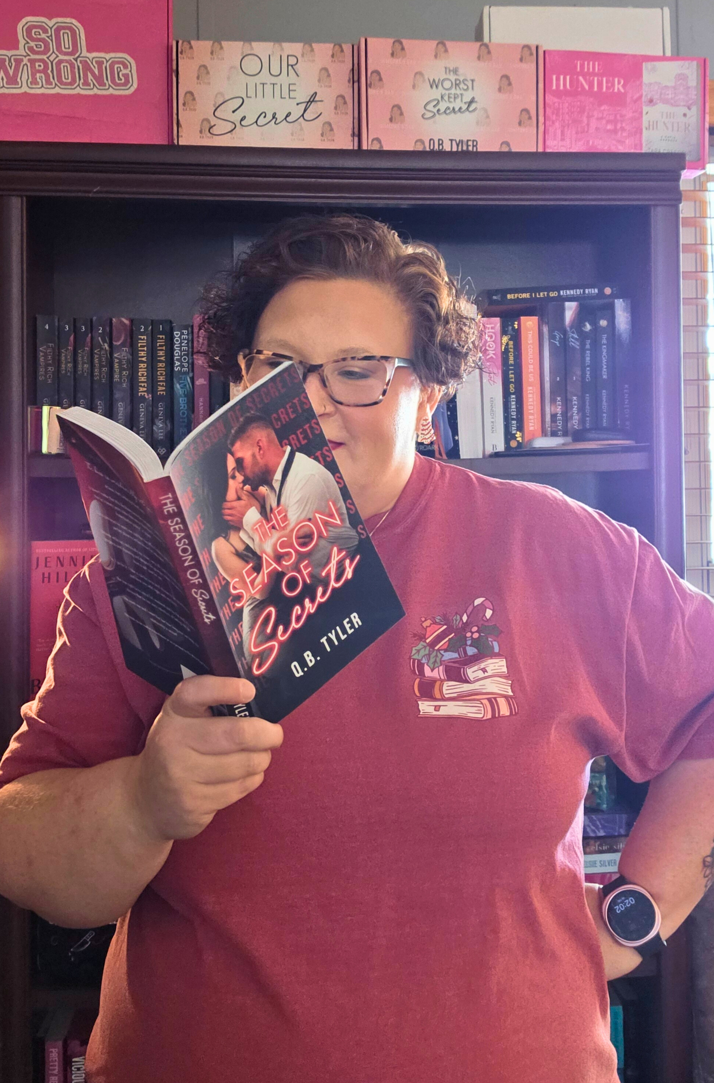 Bookish Christmas heavyweight t-shirt